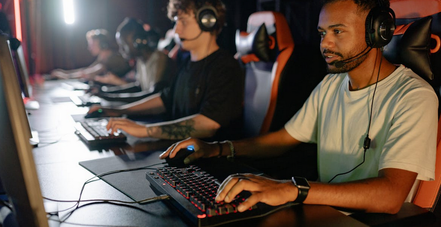 How Online Slot Gaming Uses Interface Design to Simplify Play